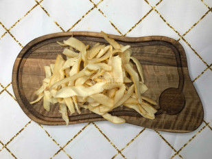 Кальмар филе с перцем (хот тейс): Кальмар полукольца