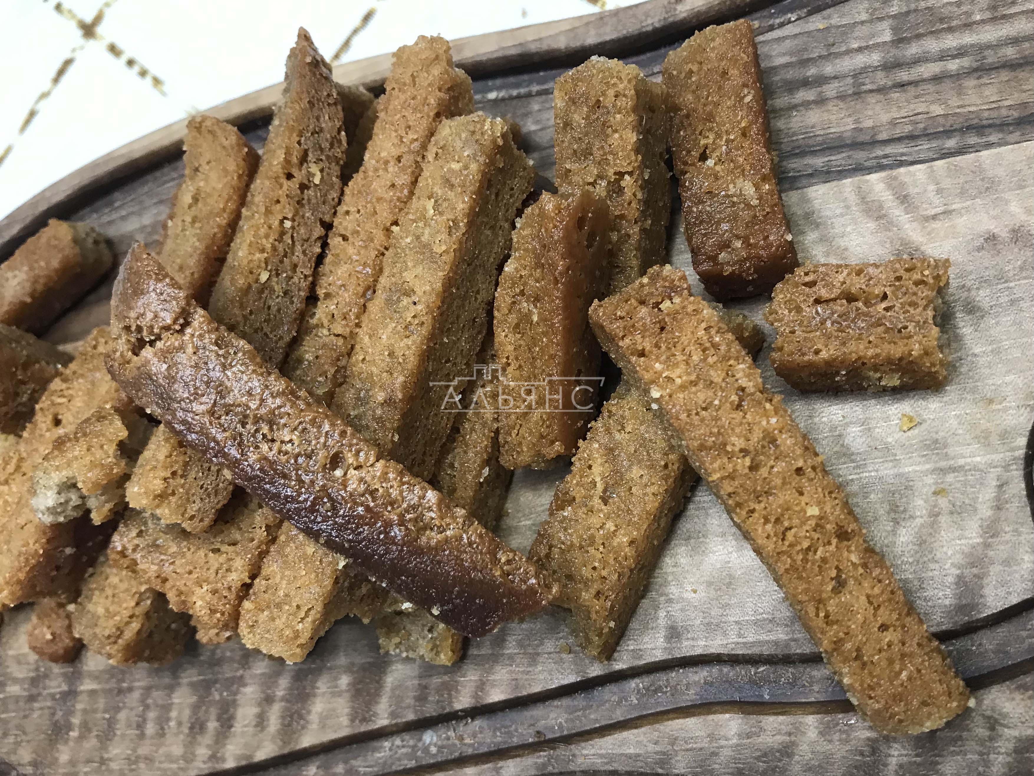 Деревенские гренки с чесноком в Куровском