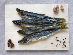 Камбала камчатская вяленая с икрой: Корюшка вяленая без икры