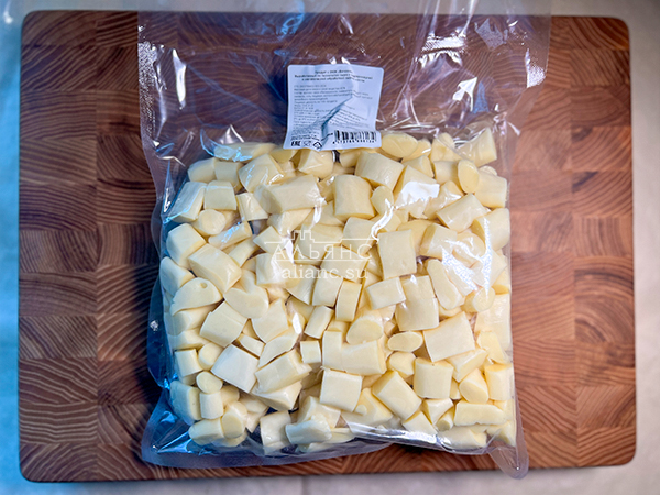 Сырный продукт ФЕРМЕРСКИЙ бочонок белый в Куровском
