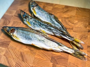 Рыбные снеки: Корюшка без икры вяленая ГОСТ (крупная)