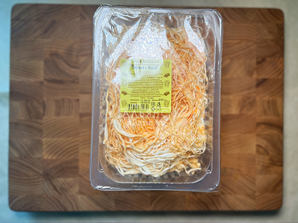 Сыр Чечил паутинка (икра красная)  500 гр. в Куровском