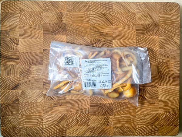 Сыр 150 гр ГОРНЫЙ СЫРОВАР (Ассорти копчёный) в Куровском