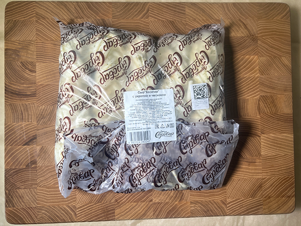 Сыр 1 кг ГОРНЫЙ СЫРОВАР (Косичка с укропом и чесноком) в Куровском