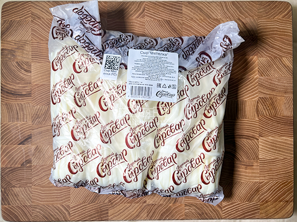 Сыр ГОРНЫЙ СЫРОВАР (Метёлка) в Куровском